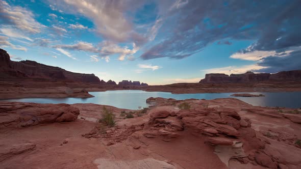 Timelapse over Lake Powell at Sunset alt