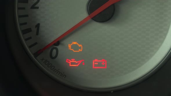 The Warning Lights on the Car Dashboard Come on alt