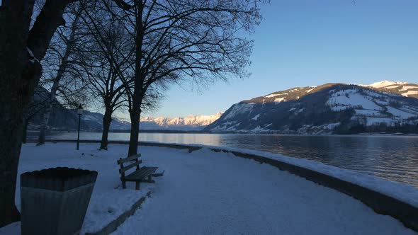 Lake Zells shore during winter alt