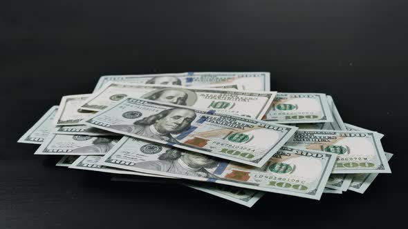 Timelapse of Counting Money alt