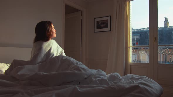 Young girl in the bedroom alt