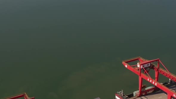 Vlog Aerial Photography Xiangjiang Changsha Xingang Terminal Freight Container alt