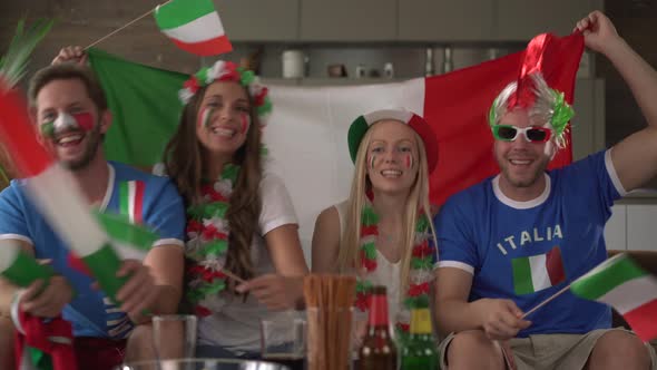 Funny Italian Fans Cheering