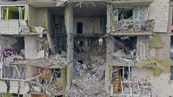 War Building Ukraine View Civil Bomb City House Ruin Damage Fire Destruction alt