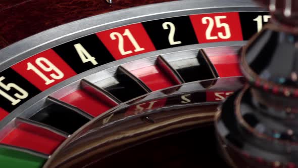 Roulette Wheel Starts Running and Stops with White Ball alt