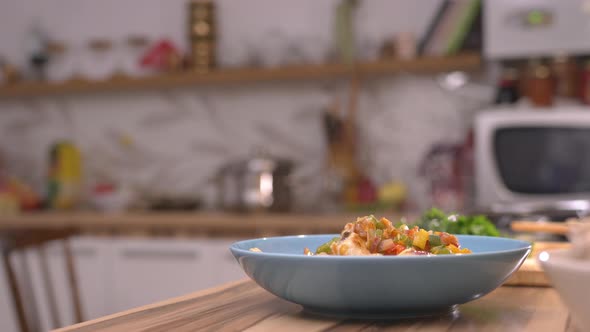 Steam coming out of a plate alt