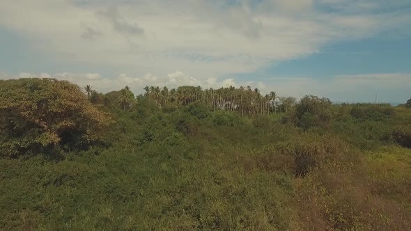 Reveal Drone shot of Isla Iguana located at the  Republic of Panama alt