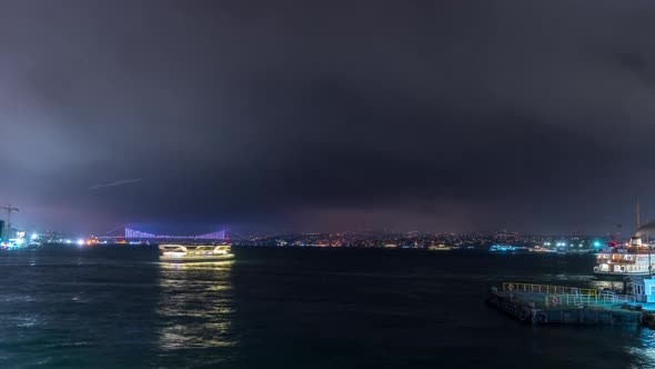 İstanbul Eminönü İskele Gece Timelapse