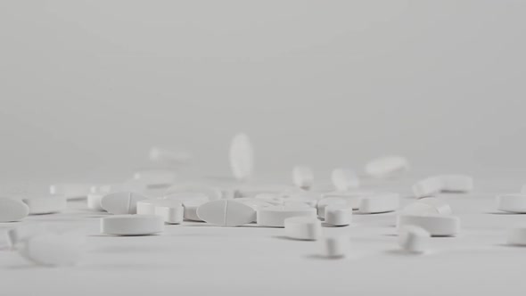 Falling Pills 12 alt