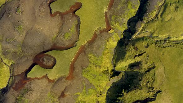 Flying Above the Lava Flows of  Eyjafjallajokull Volcano in Iceland alt