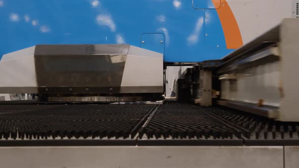 High Precision Sheet Metal Stamping and Punching Machine