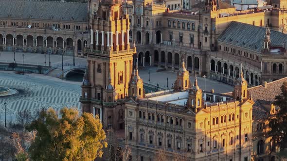 Flying Around Plaza De Espana  Spanish Square  in Sevilla Spain alt