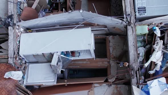 Vertical Video of a Bombedout House in Borodyanka Ukraine alt