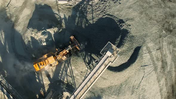 Extraction and Crushing of Natural Stone alt