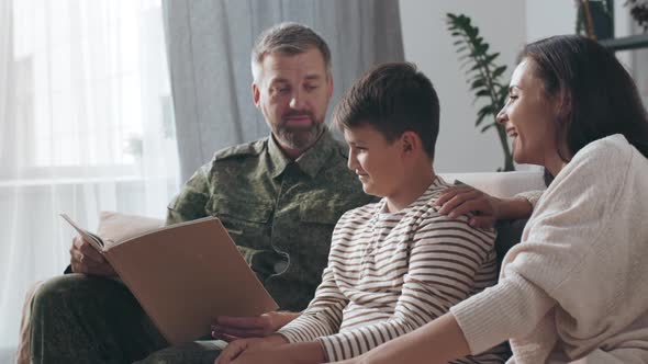 Army Officer and his Family Reading Deployment Journal alt