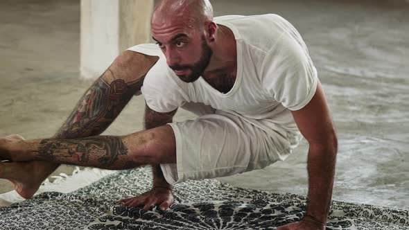 Seated Forward Fold alt