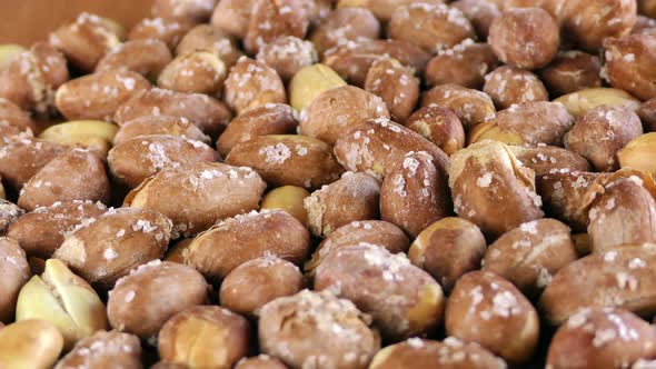 Peanut Macro View alt