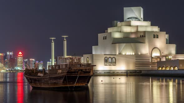 Beautiful Museum of Islamic Art Night Timelapse in Doha Qatar alt