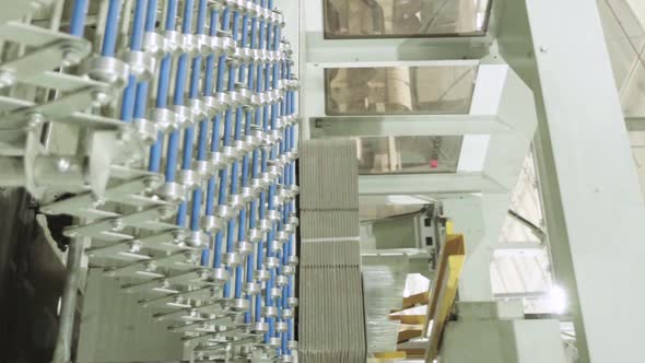 Conveyor in a Paper Mill alt