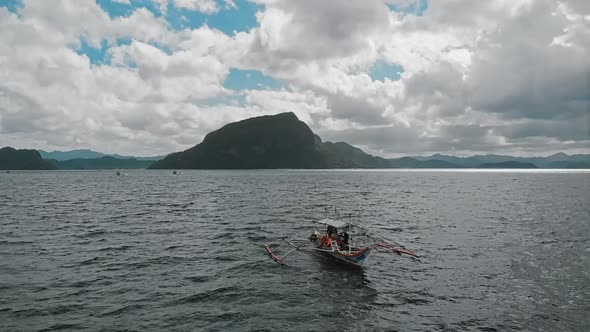 Stunning, beautiful drone shots taken in El Nido, Palawan, The Philippines.