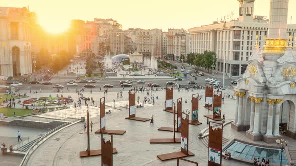 Khreshchatyk Street and Independence Square in Kyiv Kiev alt