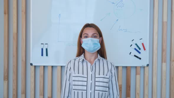 Business Women Wear Masks To Protect and Take Care of Their Health. alt