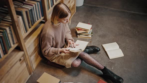 Bookworm Concept alt