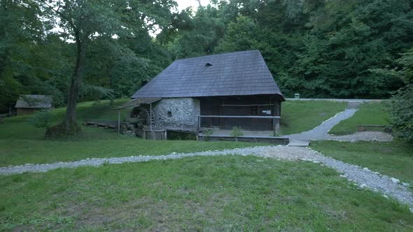 Watermill near a house at Astra Museum alt