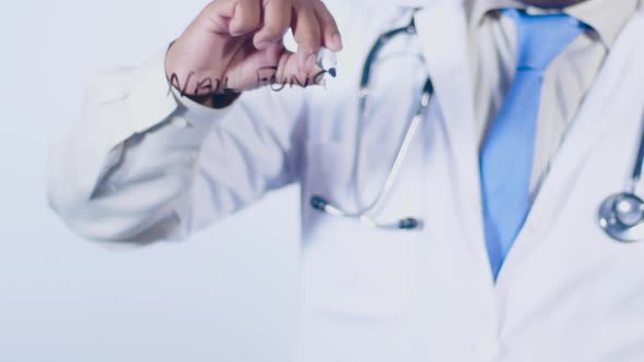 Doctor Writes Nail Fungus alt