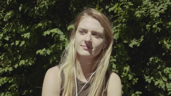 Young Woman Smiles alt