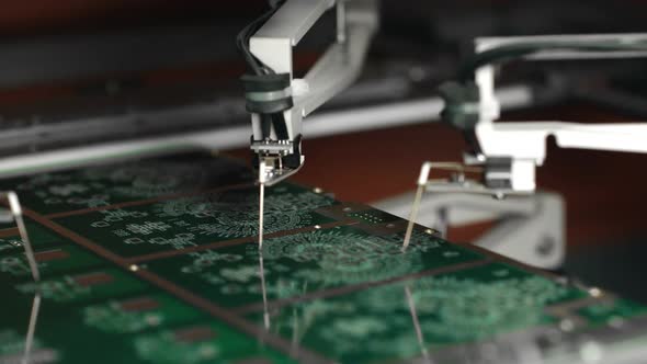 Robots are Making a Printed Circuit Board