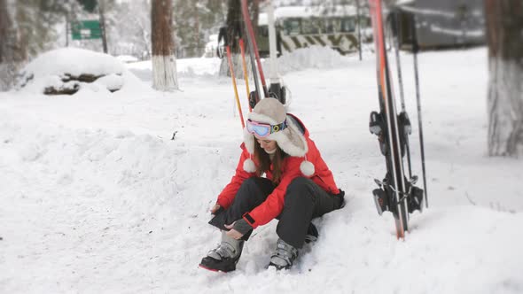 Young Woman Ready for Skiing alt