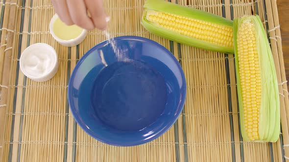 Arepas, Venezuelan dish made of corn flour alt