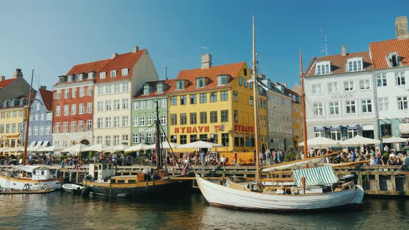 The Old and Well-recognized Canal Nahavn, the Visiting Card of the City of Copenhagen alt