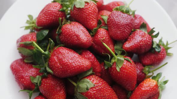 Closeup of Ripe Red Strawberries alt