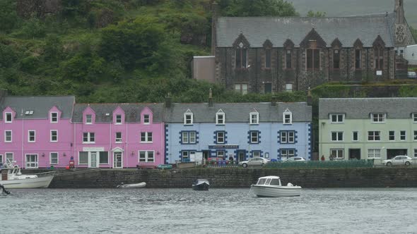 Buildings on a harbor quay alt