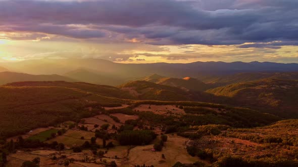 Beautiful Cinematic Flight Clip