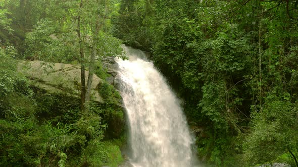 Waterfall alt