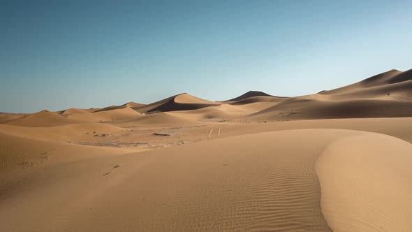 Erg chebbi dune sand sahara desert morocco merzouga alt