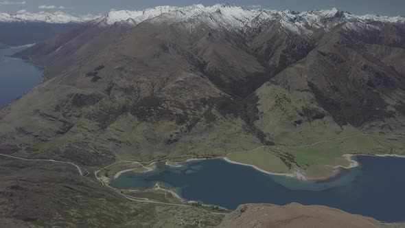 Lake Hawea and Lake Wanaka alt