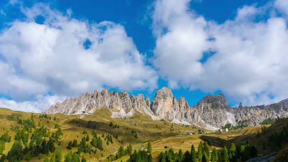 Time Lapse of Dolomites Italy, Pizes de Cir Ridge alt