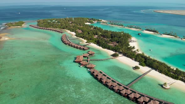 Paradise Resorts in the Ocean alt