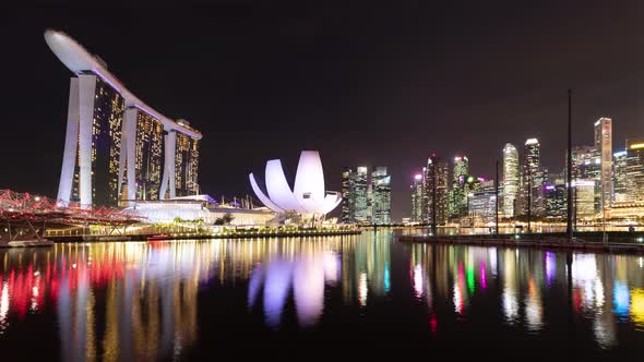 Time Lapse of the amazing Singapore skyline alt