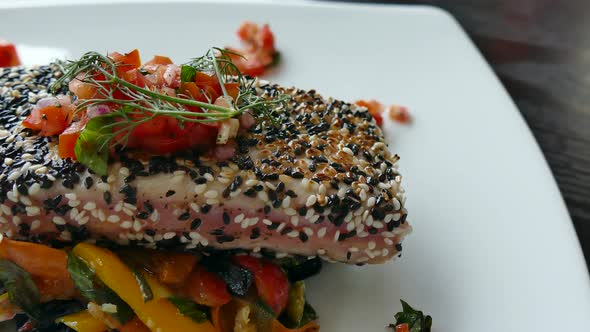 Grilled tuna meat steak alt