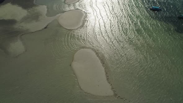 Sandy White Beach alt