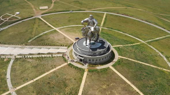 Statue of Genghis Khan in Mongolia alt