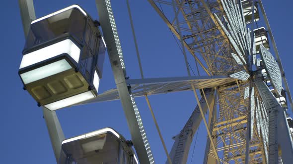 Ferris Wheel Booths alt