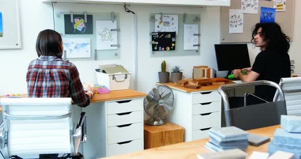 Executives discussing over slab alt