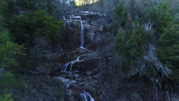Cascade Waterfall alt