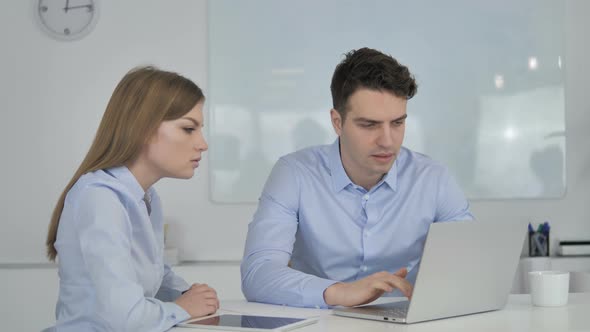 Business People Reacting To Online Financial Loss at Work alt